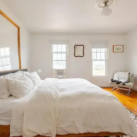 1Br Hudson Apartment 3Min Walk To Warren St For Two